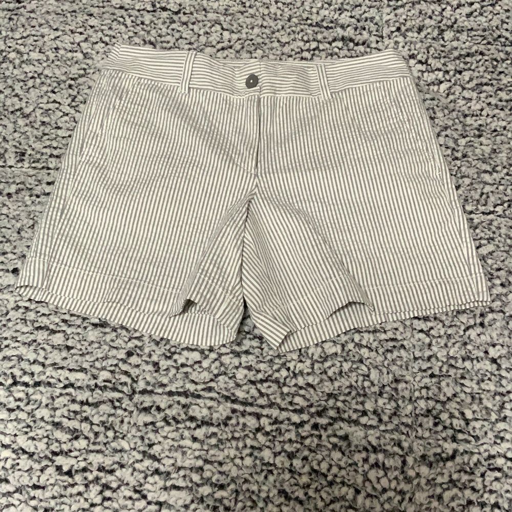 LOFT Striped Shorts, Grey and White size‎ 6